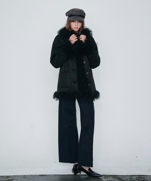 Rohwel(ローウェル)の「Volume Fur Mouton Coat / ボリュームファームートンコート(ムートンコート・レディース・ブラック/ブラウン/ベージュ・FREE)」の4枚目の写真