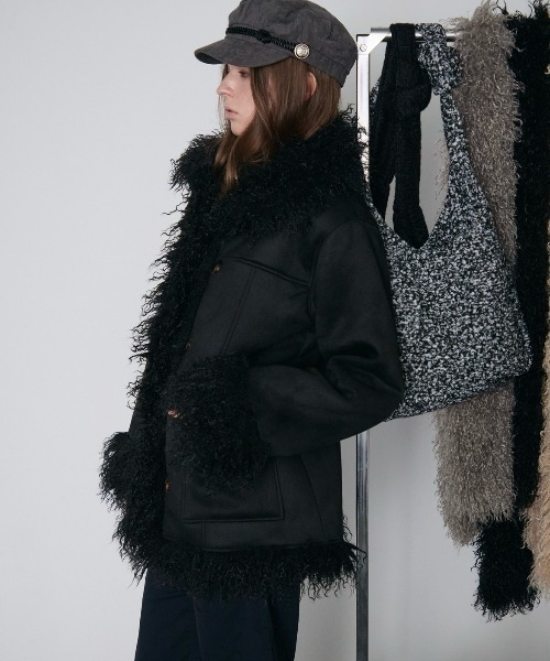 Rohwel(ローウェル)の「Volume Fur Mouton Coat / ボリュームファームートンコート(ムートンコート・レディース・ブラック/ブラウン/ベージュ・FREE)」の14枚目の写真