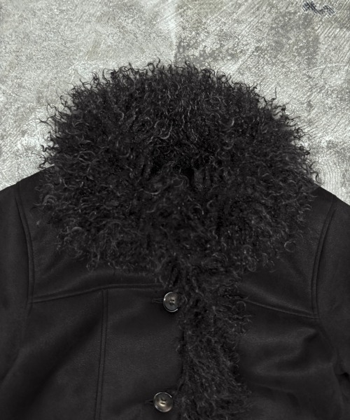 Rohwel(ローウェル)の「Volume Fur Mouton Coat / ボリュームファームートンコート(ムートンコート・レディース・ブラック/ブラウン/ベージュ・FREE)」の9枚目の写真