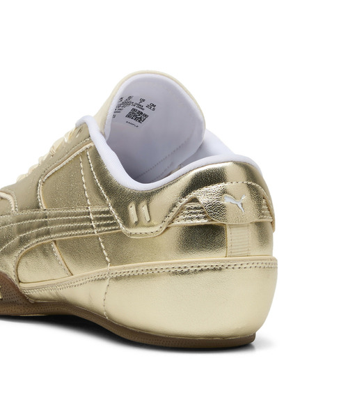 PUMA(プーマ)の「PUMA プーマ ウィメンズ ベラ ミナ パール スニーカー(スニーカー・レディース・クリーム/シルバー系その他・24.5cm/24.0cm/22.0cm/25.0cm/23.5cm/23.0cm/22.5cm/26.0cm/25.5cm)」の6枚目の写真