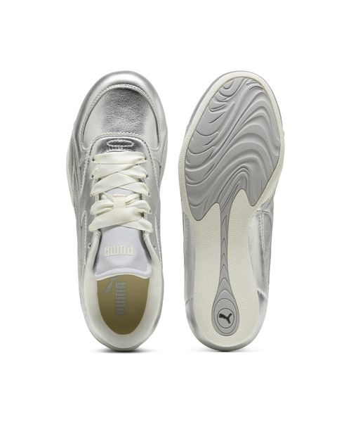 PUMA(プーマ)の「PUMA プーマ ウィメンズ ベラ ミナ パール スニーカー(スニーカー・レディース・クリーム/シルバー系その他・24.5cm/24.0cm/22.0cm/25.0cm/23.5cm/23.0cm/22.5cm/26.0cm/25.5cm)」の14枚目の写真