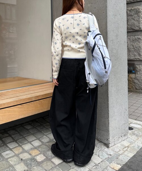 w closet(ダブルクローゼット)の「なみなみ花柄ニットカーデ(ニット/セーター・レディース・オフホワイト/サックスブルー/グリーン/アイボリー/チャコールグレー・FREE)」の22枚目の写真