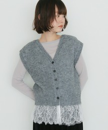 【cheriella】レースレイヤードVネックニットベスト LACE LAYERED V-NECK KNIT VEST
