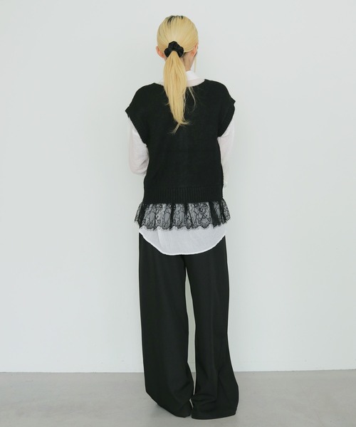 cheriella（シェリエラ）の「【cheriella】レースレイヤードVネックニットベスト LACE LAYERED V-NECK KNIT VEST（ベスト・レディース・ブラック/グレー/ブラウン・FREE）」の12枚目の写真
