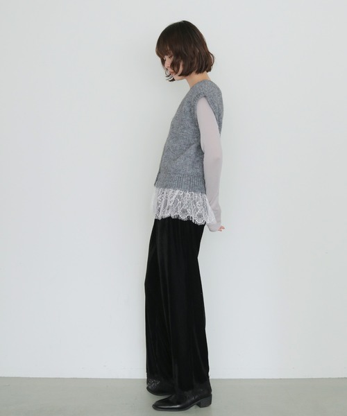 cheriella（シェリエラ）の「【cheriella】レースレイヤードVネックニットベスト LACE LAYERED V-NECK KNIT VEST（ベスト・レディース・ブラック/グレー/ブラウン・FREE）」の18枚目の写真