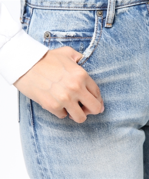 MOUSSY（マウジー）の「SLIT HEM SLIM STRAIGHT（デニムパンツ・レディース・ブルー・24inch/25inch/27inch/26inch）」の7枚目の写真