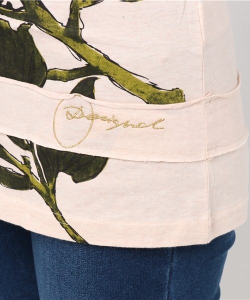 Desigual（デシグアル）の「「Desigual/デシグアル」Tシャツ（Tシャツ/カットソー・レディース・ホワイト系その他/ブルー・X-LARGE/MEDIUM/SMALL/LARGE）」の6枚目の写真