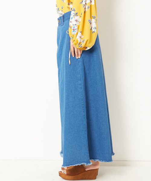 AMERICAN RAG CIE(アメリカンラグシー)の「AMERICAN RAG CIE デニムチノタックパンツ(デニムパンツ・レディース・インディゴブルー/ブルー・1/0)」の15枚目の写真