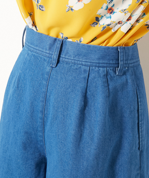 AMERICAN RAG CIE(アメリカンラグシー)の「AMERICAN RAG CIE デニムチノタックパンツ(デニムパンツ・レディース・インディゴブルー/ブルー・1/0)」の17枚目の写真