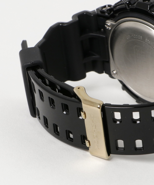 G-SHOCK（ジーショック）の「Black × Gold Series(ブラック×ゴールドシリーズ) / GD-100GB-1JF（デジタル腕時計・メンズ・ブラック×ゴールド・FREE）」の6枚目の写真