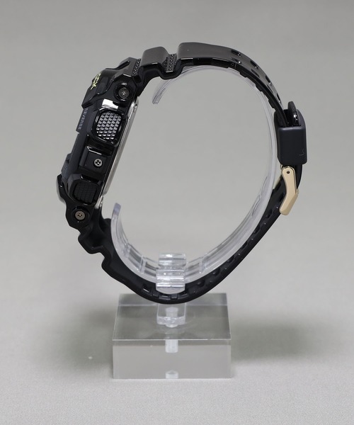G-SHOCK（ジーショック）の「Black × Gold Series(ブラック×ゴールドシリーズ) / GD-100GB-1JF（デジタル腕時計・メンズ・ブラック×ゴールド・FREE）」の13枚目の写真