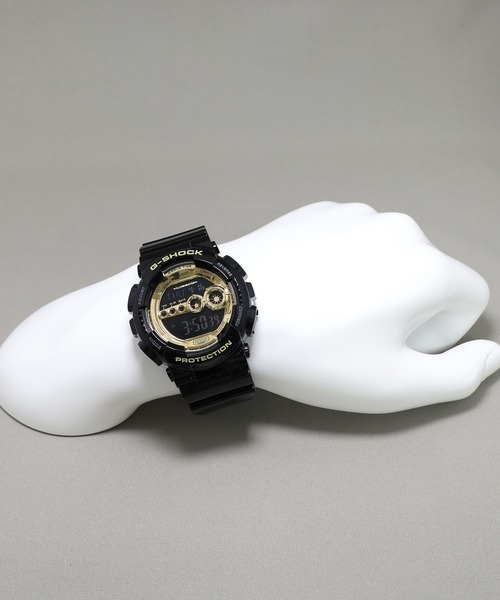 G-SHOCK（ジーショック）の「Black × Gold Series(ブラック×ゴールドシリーズ) / GD-100GB-1JF（デジタル腕時計・メンズ・ブラック×ゴールド・FREE）」の12枚目の写真