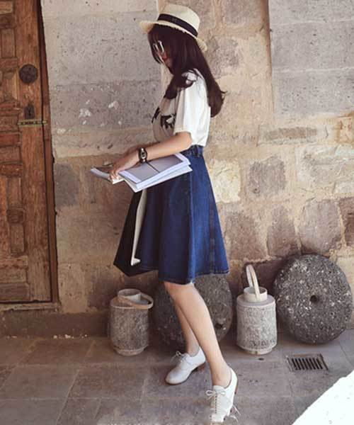 classicalelf（クラシカルエルフ）の「フレアデニム台形スカート（デニムスカート・レディース・インディゴブルー・MEDIUM/LARGE/SMALL）」の2枚目の写真