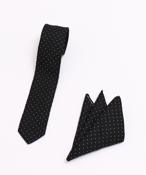 5351 POUR LES HOMMES（ゴーサンゴーイチプールオム）の「スモールドビータイ（ネクタイ・メンズ・ボルドー/ブルー/ブラック・フリー）」の2枚目の写真