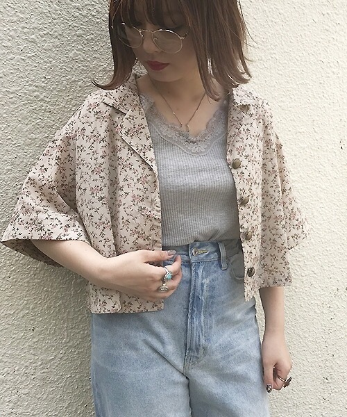 apres jour(アプレジュール)の「花柄開襟シャツ【ZOZOTOWN限定アイテム】(シャツ/ブラウス・レディース・ライトブルー/ベージュ/ライトブラウン・フリー)」の16枚目の写真