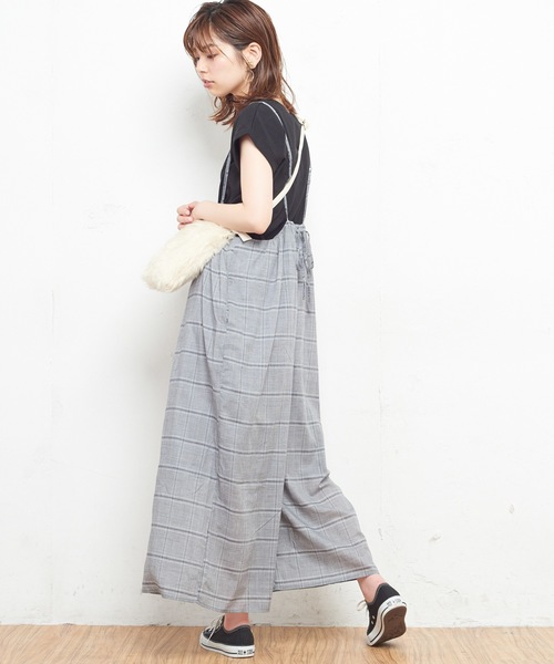 natural couture（ナチュラルクチュール）の「AWギャザー×後ろレースアップサロペ（ワンピース・レディース・ブラック/ベージュ/ドット/チェック/レンガ・FREE）」の5枚目の写真