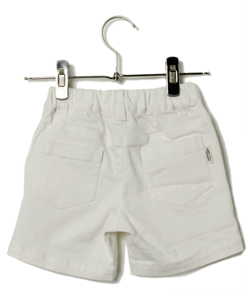 green label relaxing（グリーンレーベルリラクシング）の「ホワイトデニム ショートパンツ（その他パンツ・キッズ・ホワイト・S/105/M/115/L/125/XL/135）」の2枚目の写真