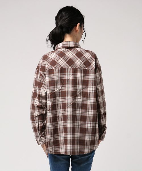 VENCEEXCHANGE（ヴァンスエクスチェンジ）の「3WAYオフショルチェックシャツ（シャツ/ブラウス・レディース・オフホワイト/イエロー/ブラウン・M/L）」の5枚目の写真