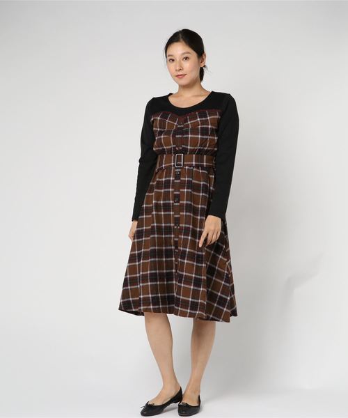 axes femme（アクシーズファム）の「ベルト付レイヤード風ワンピ（ワンピース・レディース・ワイン/ベージュ/ネイビー・MEDIUM）」の7枚目の写真