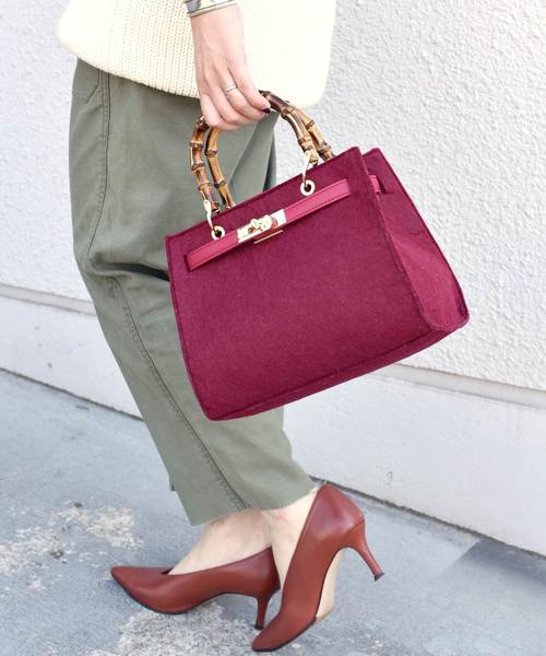 Khaju（カージュ）の「【WEB限定】Khaju:バンブーストラップトート◇（ハンドバッグ・レディース・ブラック/ブラウン/ベージュ/ワイン・ONE SIZE）」の6枚目の写真