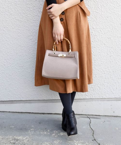 Khaju（カージュ）の「【WEB限定】Khaju:バンブーストラップトート◇（ハンドバッグ・レディース・ブラック/ブラウン/ベージュ/ワイン・ONE SIZE）」の4枚目の写真