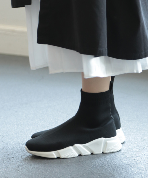 SESTO（セスト）の「厚底スニーカーソックスブーツ（ブーツ・レディース・ブラック/ブラック系その他/ベージュ・38/39/35/36/37）」の4枚目の写真