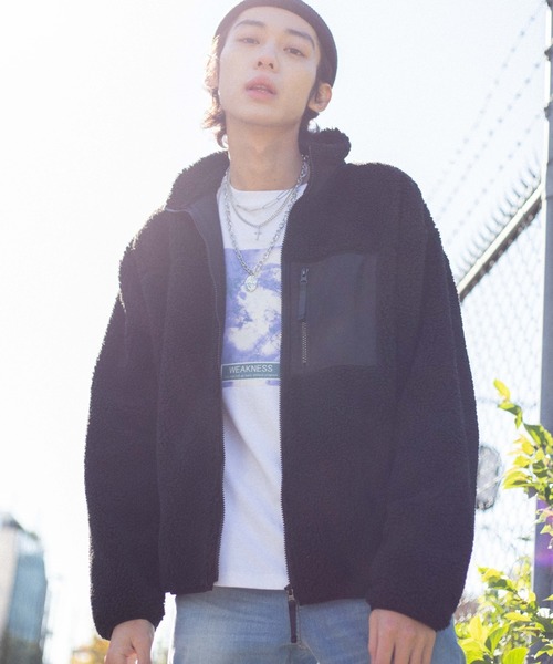 WEGO（ウィゴー）の「WEGO/ボアフリーススタンドブルゾン（ブルゾン・メンズ・オフホワイト/ブラック/パープル/ホワイト・MEDIUM/LARGE/SMALL）」の4枚目の写真