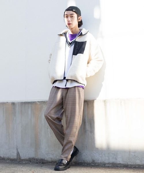 WEGO（ウィゴー）の「WEGO/ボアフリーススタンドブルゾン（ブルゾン・メンズ・オフホワイト/ブラック/パープル/ホワイト・MEDIUM/LARGE/SMALL）」の9枚目の写真