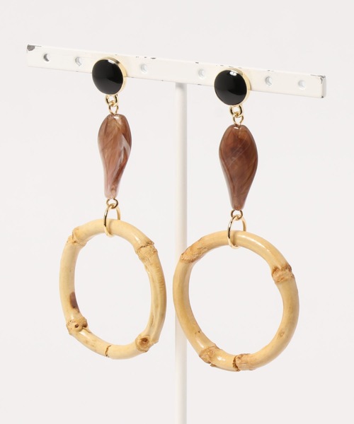 ap retro（アプレトロ）の「バンブーリング×マーブルストーンピアス【ZOZO限定アイテム】（ピアス（両耳用）・レディース・ブラック/イエロー/グリーン・FREE）」の8枚目の写真