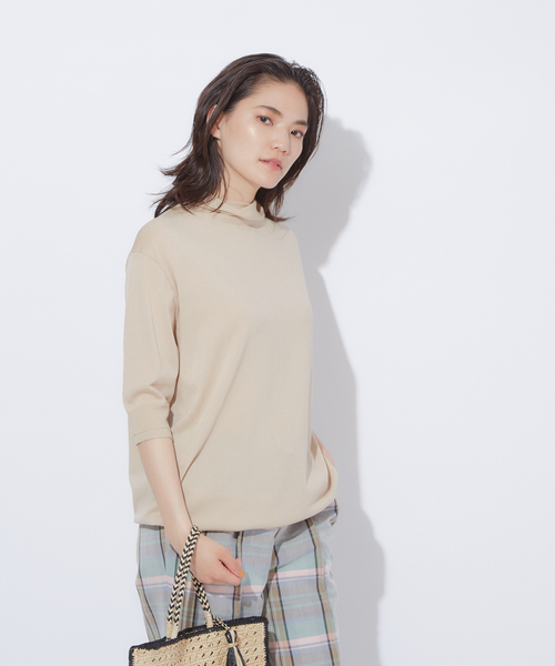 qualite(カリテ)の「ストレッチニットプルオーバー(ニット/セーター・レディース・ベージュ/サーモンピンク/ブラック・フリー)」の3枚目の写真