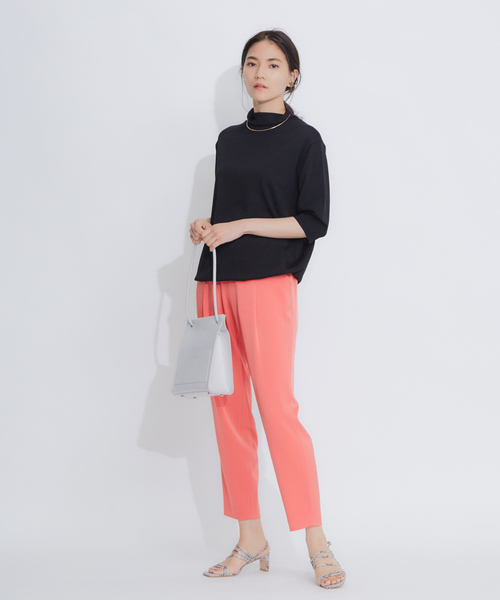qualite(カリテ)の「ストレッチニットプルオーバー(ニット/セーター・レディース・ベージュ/サーモンピンク/ブラック・フリー)」の5枚目の写真