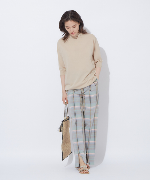 qualite(カリテ)の「ストレッチニットプルオーバー(ニット/セーター・レディース・ベージュ/サーモンピンク/ブラック・フリー)」の19枚目の写真