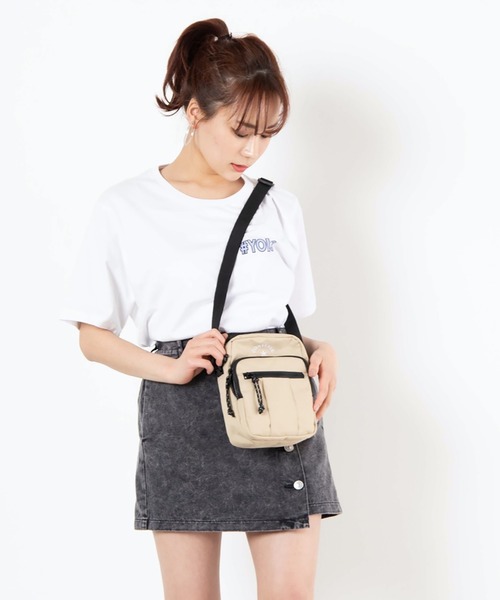 CONVERSE(コンバース)の「∴WEGO/CONVERSE 別注アーチロゴショルダー(ショルダーバッグ・メンズ・ホワイト/ベージュ/ブラック・FREE)」の12枚目の写真