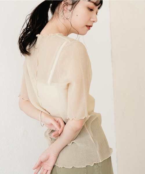 LOWRYS FARM(ローリーズファーム)の「シアープリーツプルオーバー5S 886381(Tシャツ/カットソー・レディース・ベージュ/ブラック/アイボリー/グレー/ブラウン・FREE)」の5枚目の写真