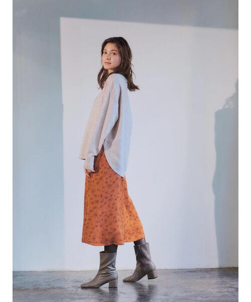 YECCA VECCA（イェッカヴェッカ）の「ラウンドヘムニット
