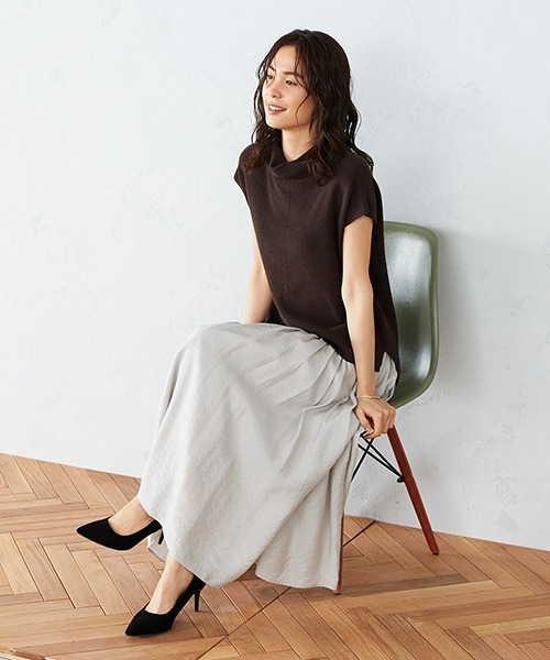 COMME CA ISM(コムサイズム)の「フレンチスリーブ オフタートルニット(ニット/セーター・レディース・ホワイト/ブラック/ベージュ/ダークブラウン・MEDIUM/LARGE)」の13枚目の写真