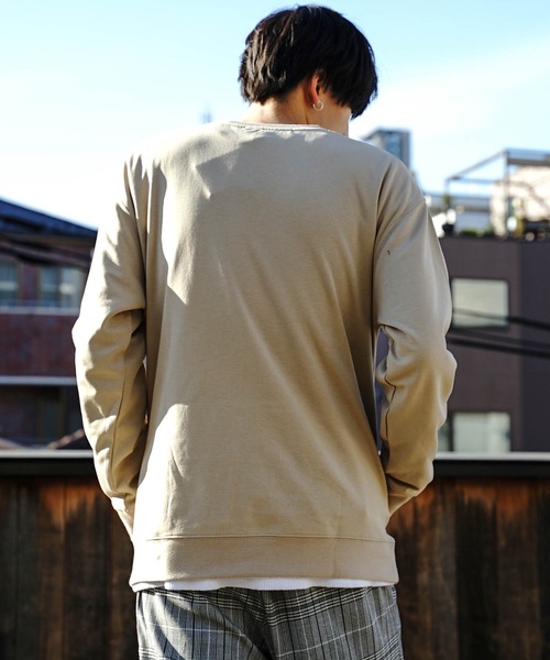 Blue Standard (ブルースタンダード)の「【BLUE STANDARD】ダンボールポケ付クルー ポケ付きスウェット/トレーナー サイドポケット シワになりにくい素材(スウェット・メンズ・ベージュ/オリーブ/ブルー系その他・MEDIUM/LARGE/X-LARGE)」の8枚目の写真