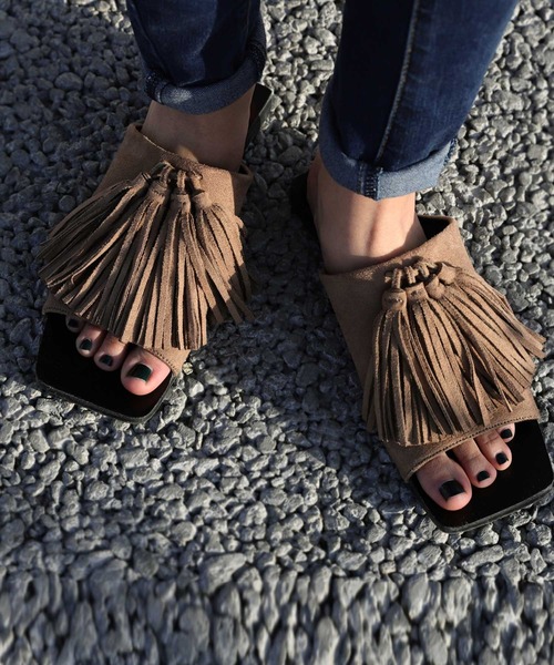 antiqua（アンティカ）の「ボリュームタッセルサンダル（サンダル・レディース・ブラック/アッシュブラウン/カーキ・S/L/M/LL）」の18枚目の写真