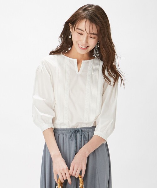 J.PRESS(ジェイプレス)の「【洗える】60s コットンセルロースローン ブラウス(シャツ/ブラウス・レディース・スモーキーグリーン系/ベージュ系/ホワイト系・T13/T15)」の1枚目の写真