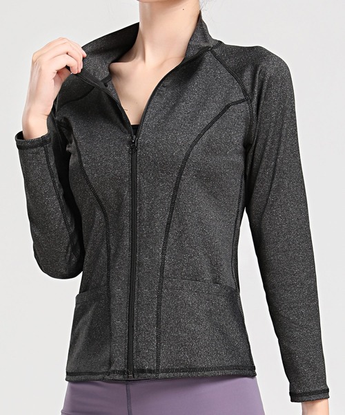 DAY CLOSET（デイ クローゼット）の「長袖タートルネックジップアップフィットネスヨガウェア（ジャージ・レディース・ダークグレー/ブラック・S/L/M/LL）」の7枚目の写真