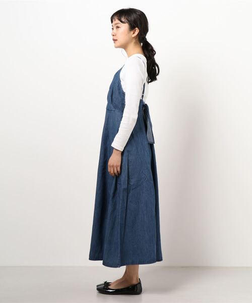 Honeys(ハニーズ)の「デニムキャミワンピース(ワンピース・レディース・ブルー/ライトインディゴブルー・S/M/L)」の11枚目の写真