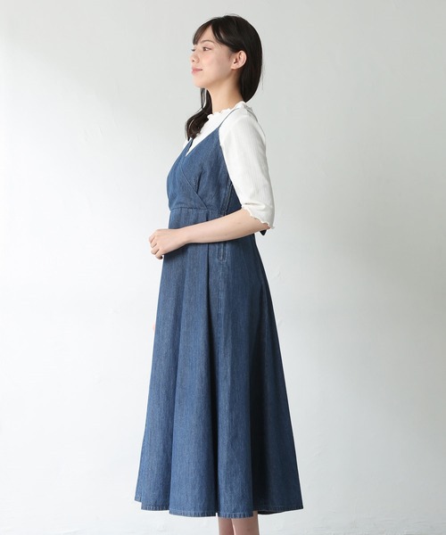 Honeys(ハニーズ)の「デニムキャミワンピース(ワンピース・レディース・ブルー/ライトインディゴブルー・S/M/L)」の8枚目の写真