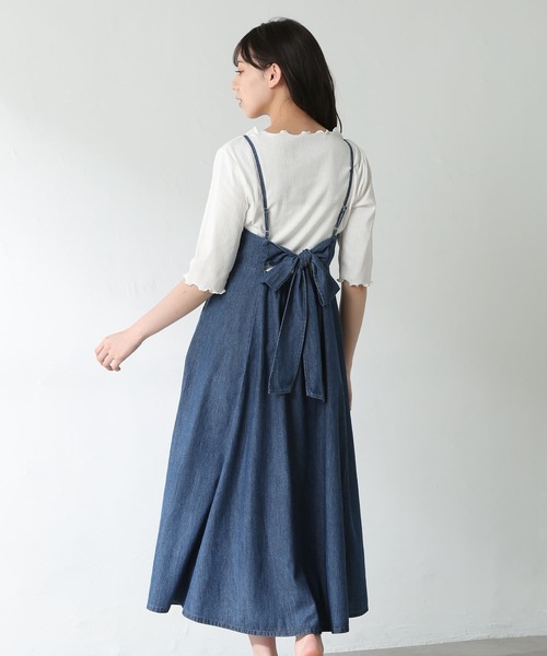 Honeys(ハニーズ)の「デニムキャミワンピース(ワンピース・レディース・ブルー/ライトインディゴブルー・S/M/L)」の4枚目の写真