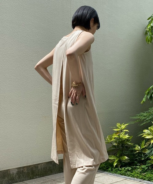 DouDou（ドゥドゥ）の「ノースリロングプルオーバー＋ワイドパンツ（セットアップ・レディース・ブラック/アイボリー/ブラウン・FREE）」の2枚目の写真