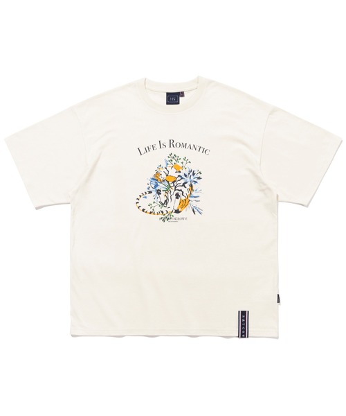 ROMANTIC CROWN（ロマンティッククラウン）の「【ROMANTIC CROWN】AMUR TIGER TEE / ロマンティッククラウン アムール タイガー グラフィック Tシャツ（Tシャツ/カットソー・メンズ・ブラック/ホワイト/オートミール・SMALL/LARGE/X-LARGE/MEDIUM）」の11枚目の写真