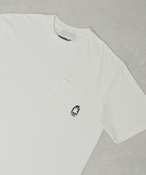 SENSE OF PLACE by URBAN RESEARCH(センスオブプレイスバイアーバンリサーチ)の「『別注』バンクシーシシュウTシャツ(5分袖)(Tシャツ/カットソー・メンズ・ホワイト/チャコールグレー/ホワイト系その他/グレー系その他/ブルー/グレー/オフホワイト・LARGE/MEDIUM)」の2枚目の写真