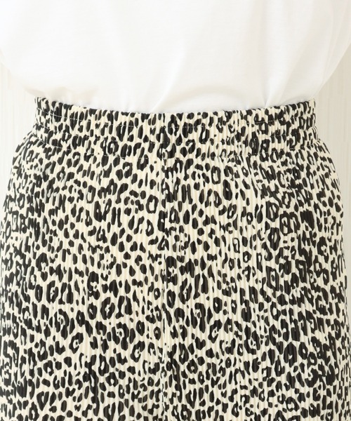 CHARM BERRY TIC（チャームベリーチック）の「レオパード柄クリスタルプリーツパンツ（その他パンツ・レディース・オフホワイト/ブラック・L/M）」の10枚目の写真