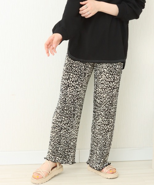 CHARM BERRY TIC（チャームベリーチック）の「レオパード柄クリスタルプリーツパンツ（その他パンツ・レディース・オフホワイト/ブラック・L/M）」の7枚目の写真