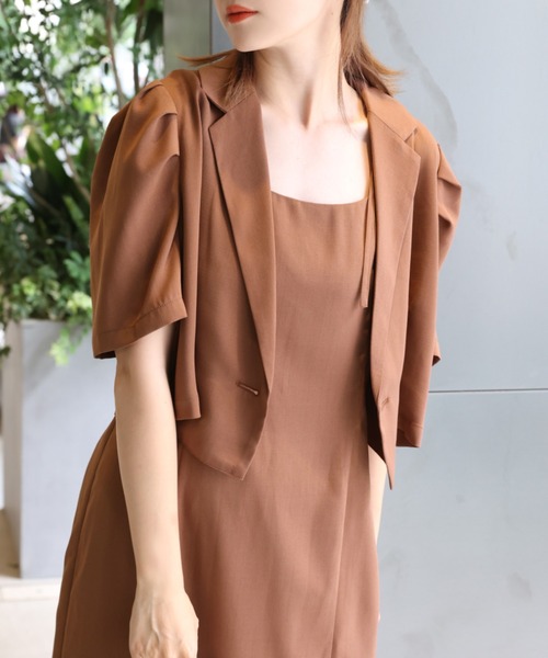 one after another NICE CLAUP（ワンアフターアナザーナイスクラップ）の「【WEB限定】ショートテーラードジャケット（テーラードジャケット・レディース・ベージュ系その他/ブラウン/オレンジ/ブラック/ブルー系その他・FREE）」の2枚目の写真