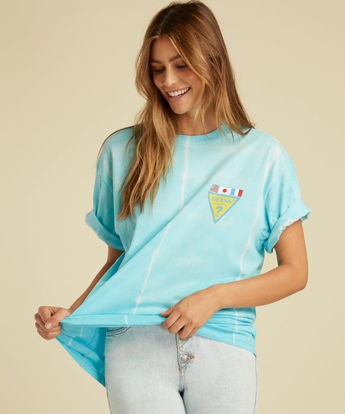 Guess(ゲス)の「GUESS Originals SU GAMES Tie Dye Triangle Logo Tee(Tシャツ/カットソー・メンズ・オレンジ/ブルー・SMALL/MEDIUM/LARGE/X-LARGE)」の3枚目の写真